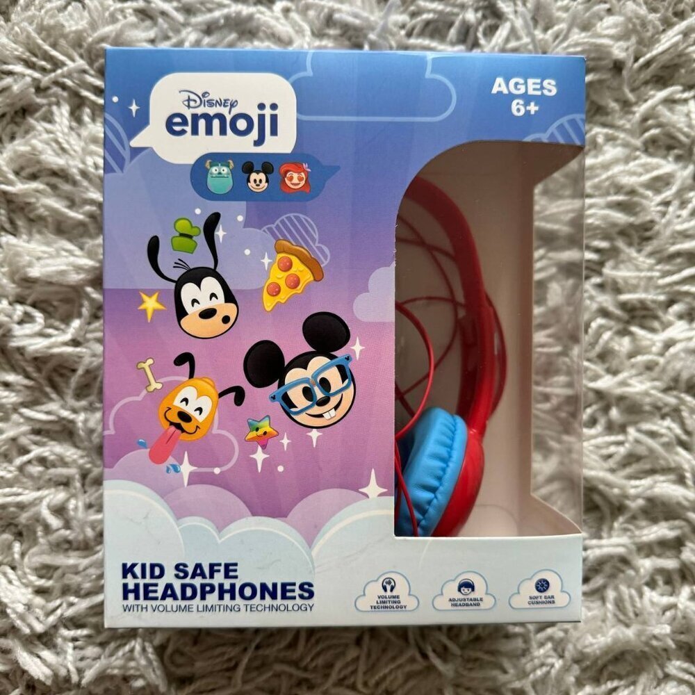NWB!  Disney Kid Safe Headphones